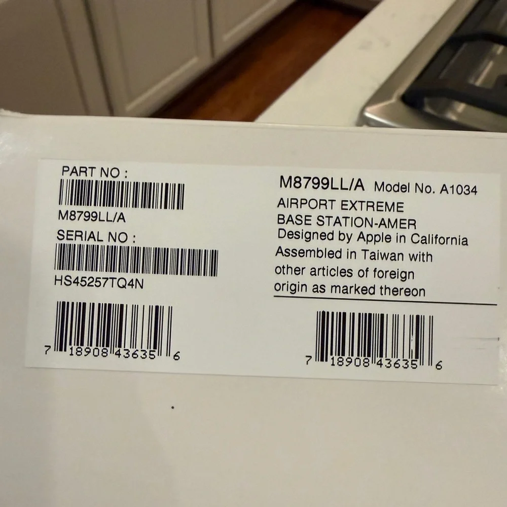 Apple Airport Extreme Base Station Model A1034 54 Mpbs